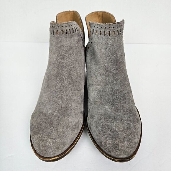 Lucky Brand Bustina Gray Perforated Suede Cutout Pull On Ankle Boot 6.5 - Picture 2 of 10